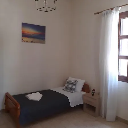 Dimitra House Apartman *