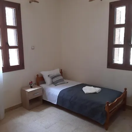 Dimitra House Apartman *